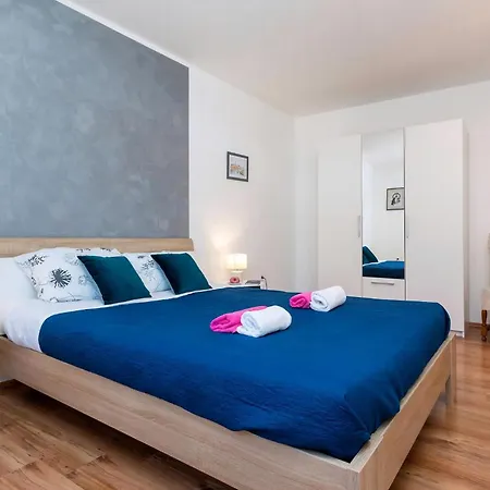 Semesterbostad Aqua Mit Pool Jadreški