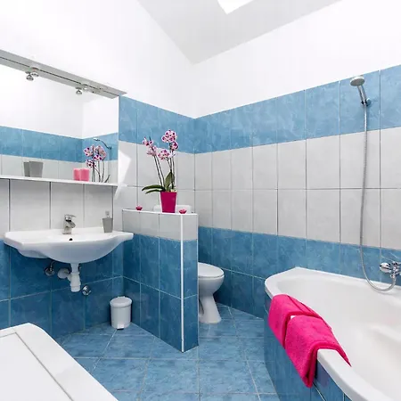 Semesterbostad Aqua Mit Pool